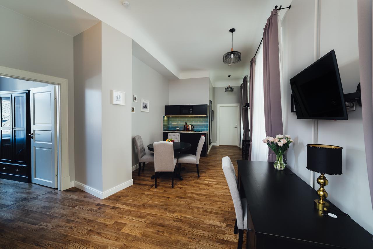 Sherlock Art Hotel Riga Exterior photo