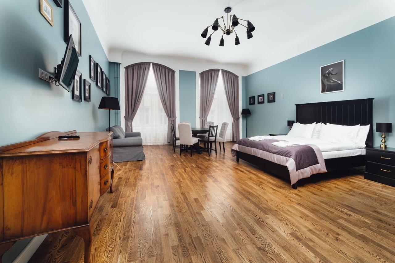 Sherlock Art Hotel Riga Exterior photo
